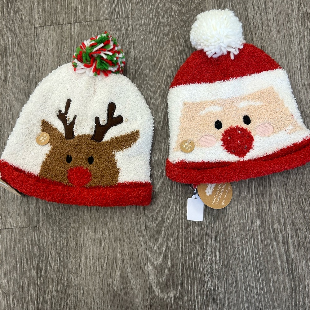 Adorable Christmas toboggan that lights up